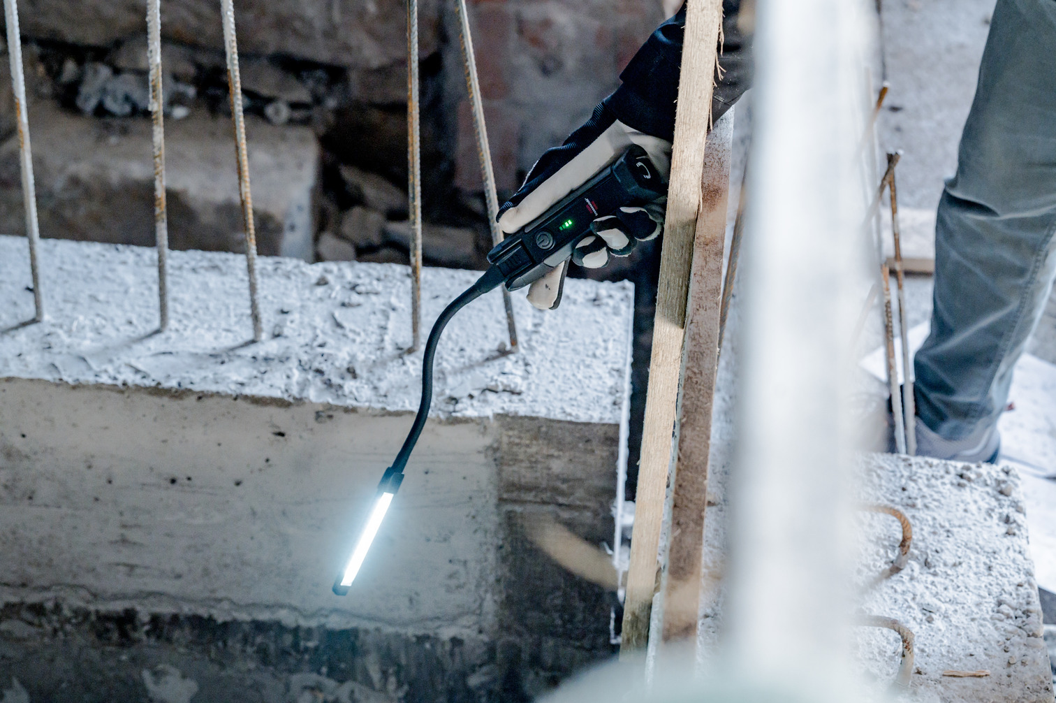 Flexible light for hard-to-reach areas