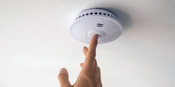 Smoke detectors & hazard detectors